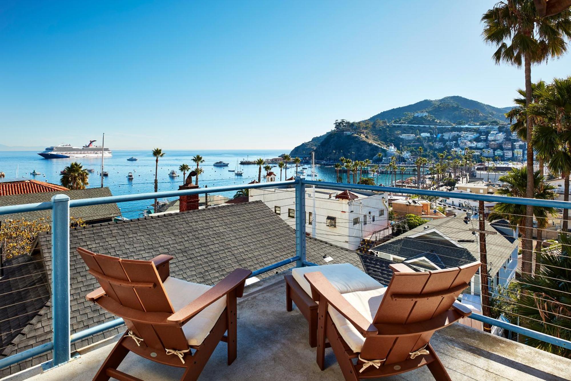 Seaport Village Inn, 2*