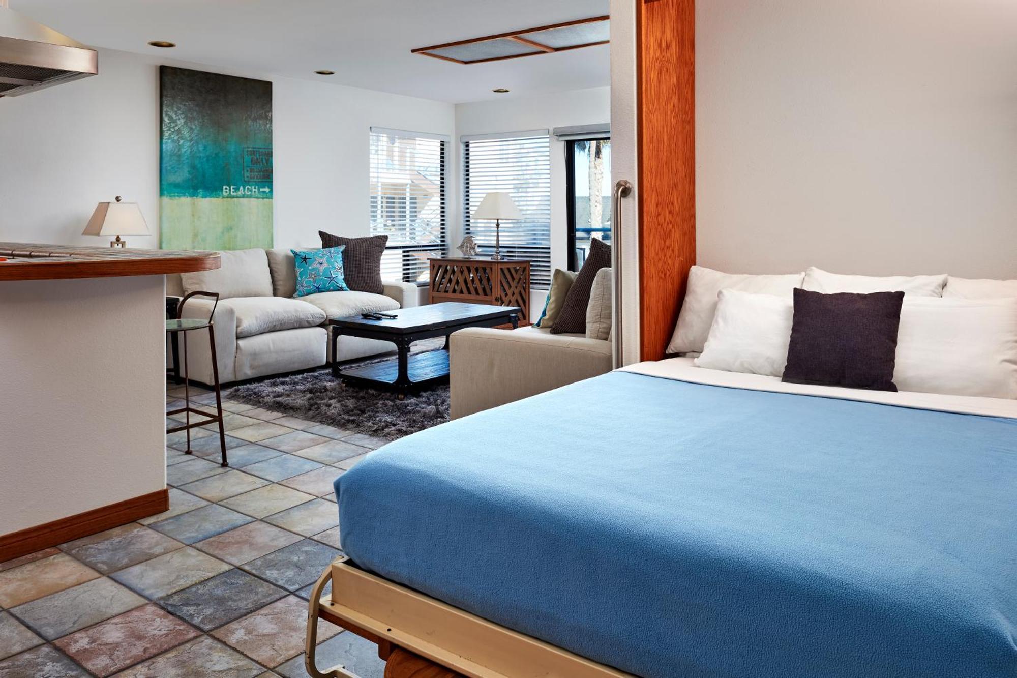 Seaport Village Inn, Hotel 2*